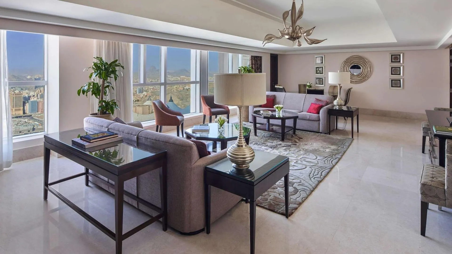 Makkah Clock Royal Tower, A Fairmont Hotel Mekka 5*,  Saudi-Arabien