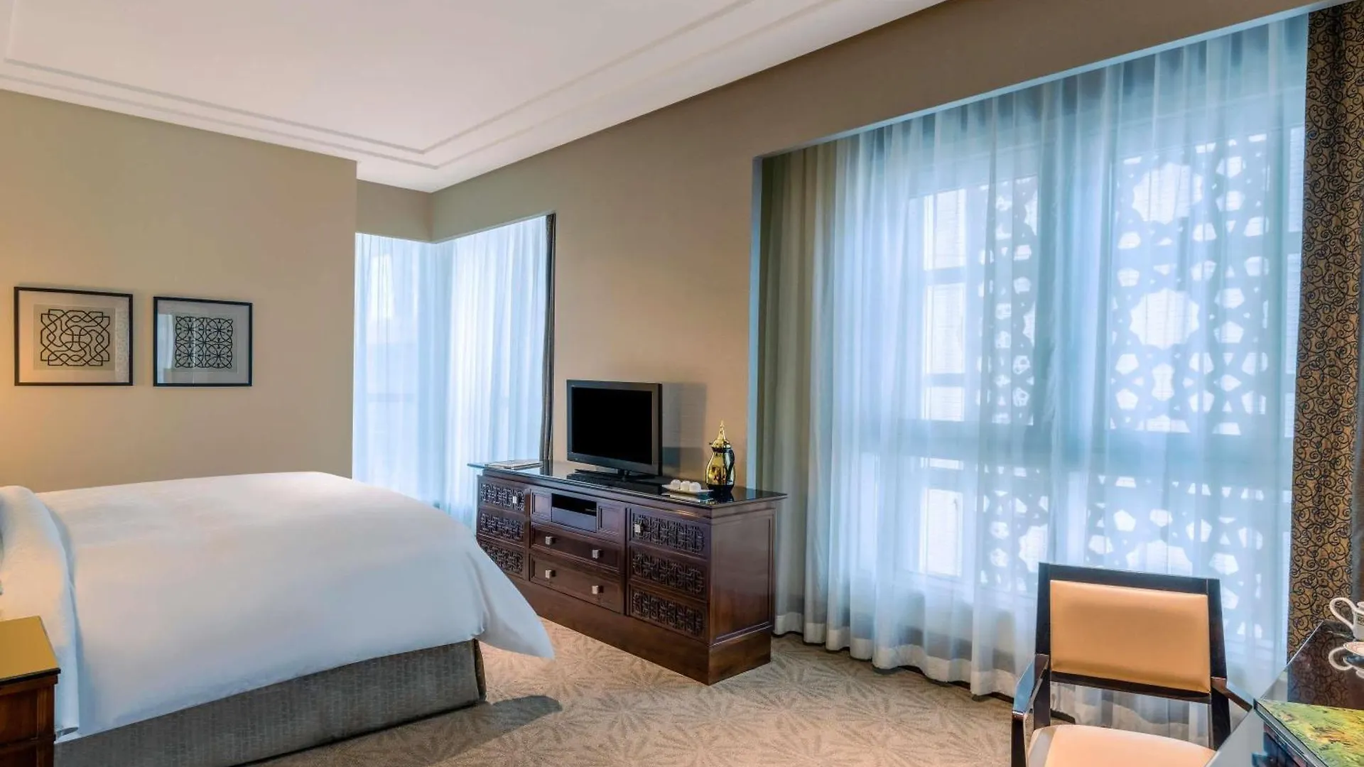 Makkah Clock Royal Tower, A Fairmont Hotel La Mecque