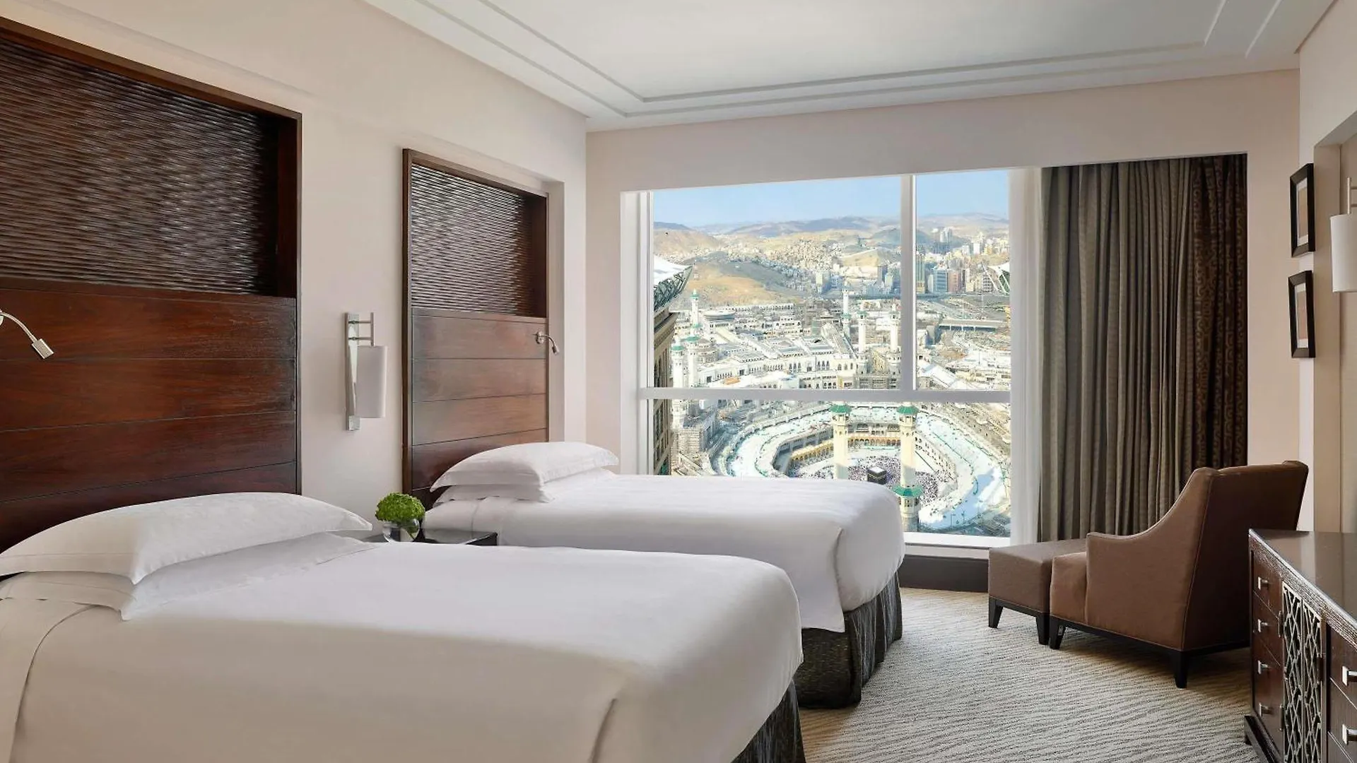 Makkah Clock Royal Tower, A Fairmont Hotel Mecca Saudi Arabia