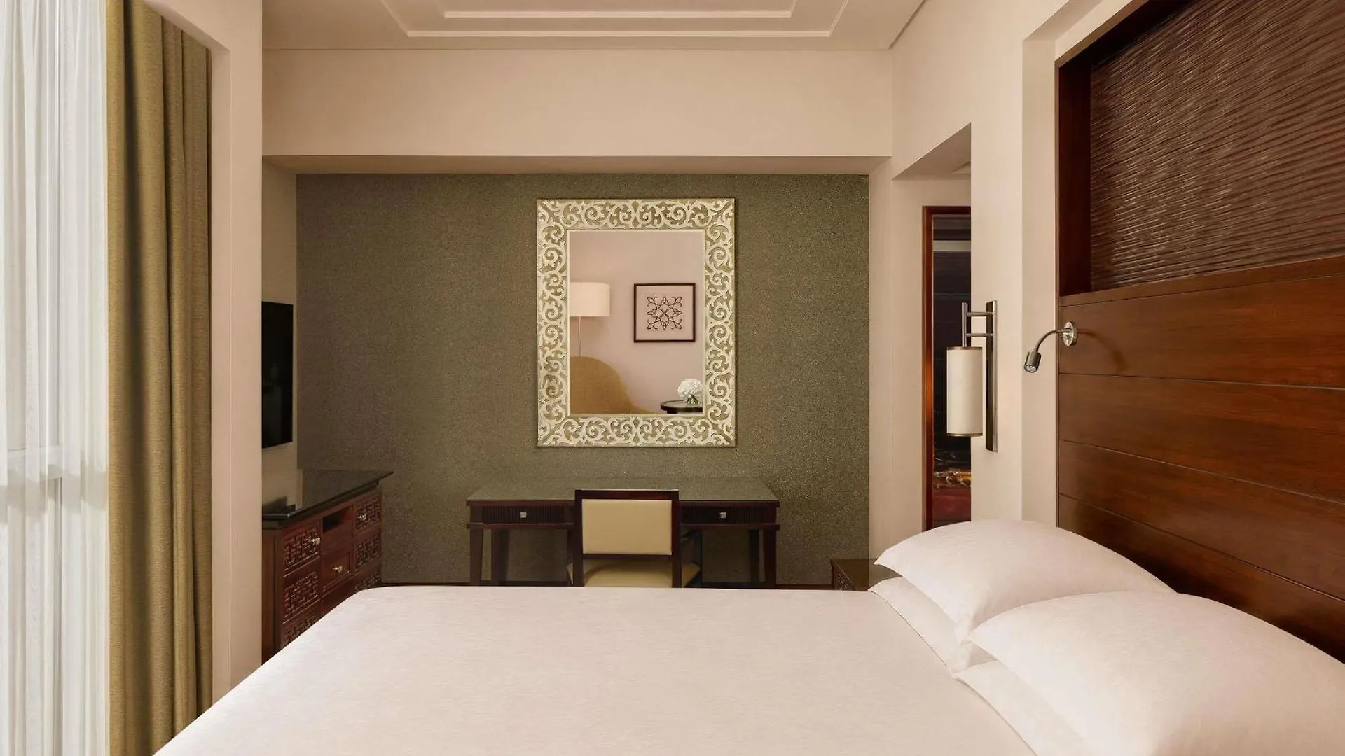 Makkah Clock Royal Tower, A Fairmont Hotel Mecca Saudi Arabia