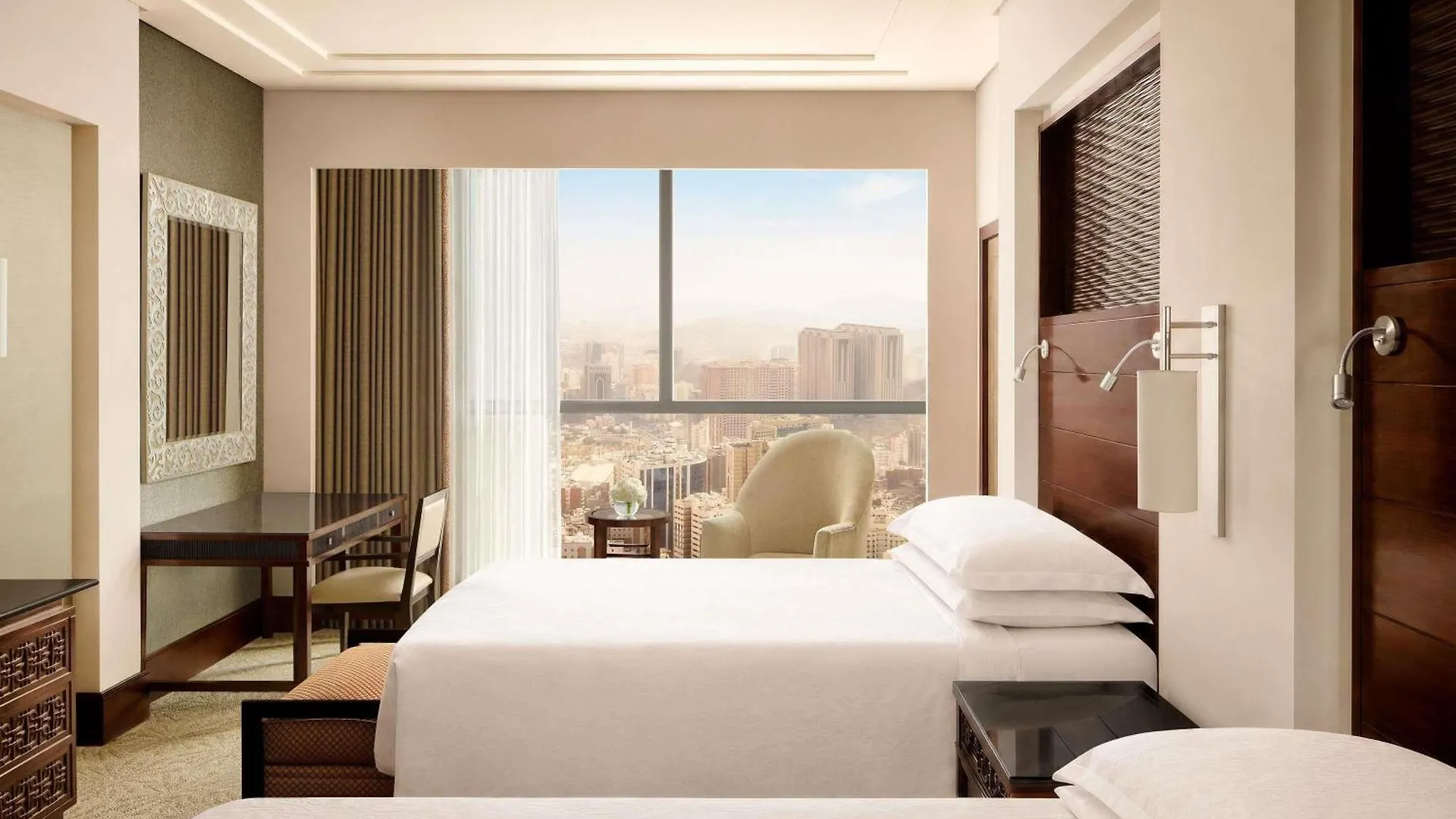 Makkah Clock Royal Tower, A Fairmont Hotel Mecca Saudi Arabia