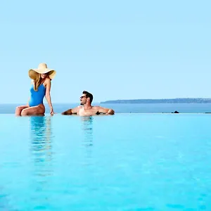 Отель Longevity Health & Wellness - Adults Only