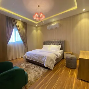 F Residence, Elegant & Luxury شقة الرياض