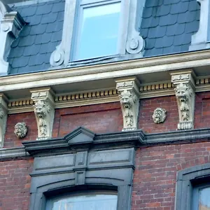 https://les-gites-du-pays-de-charleroi.hotelsghent.com