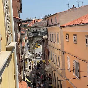Dejan 2-top Centar-old Town Studio Appartement