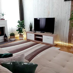 Léna - Apartman Eger