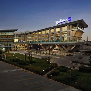 فندق راديسون بلو، مركز للمؤتمرات والمعارض