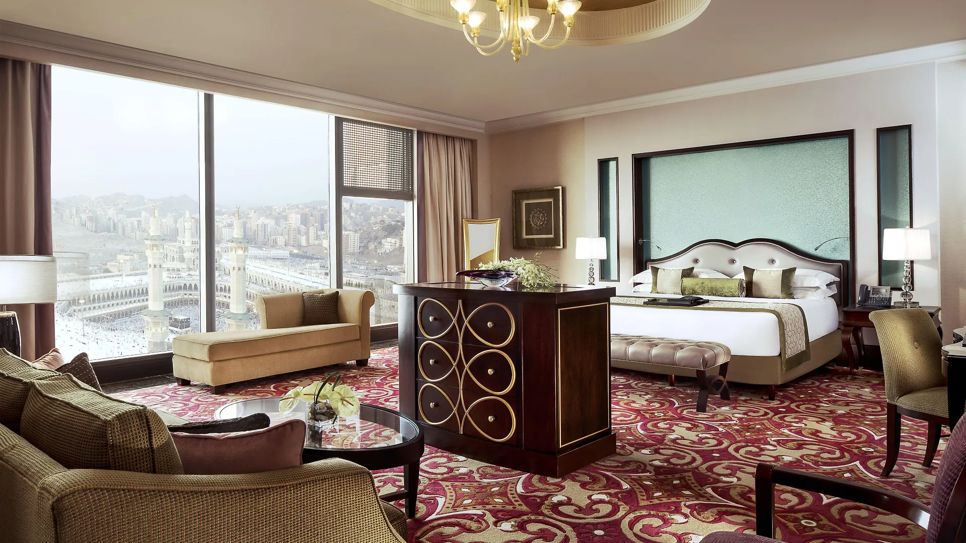 Makkah Clock Royal Tower, A Fairmont Hotel La Mecque