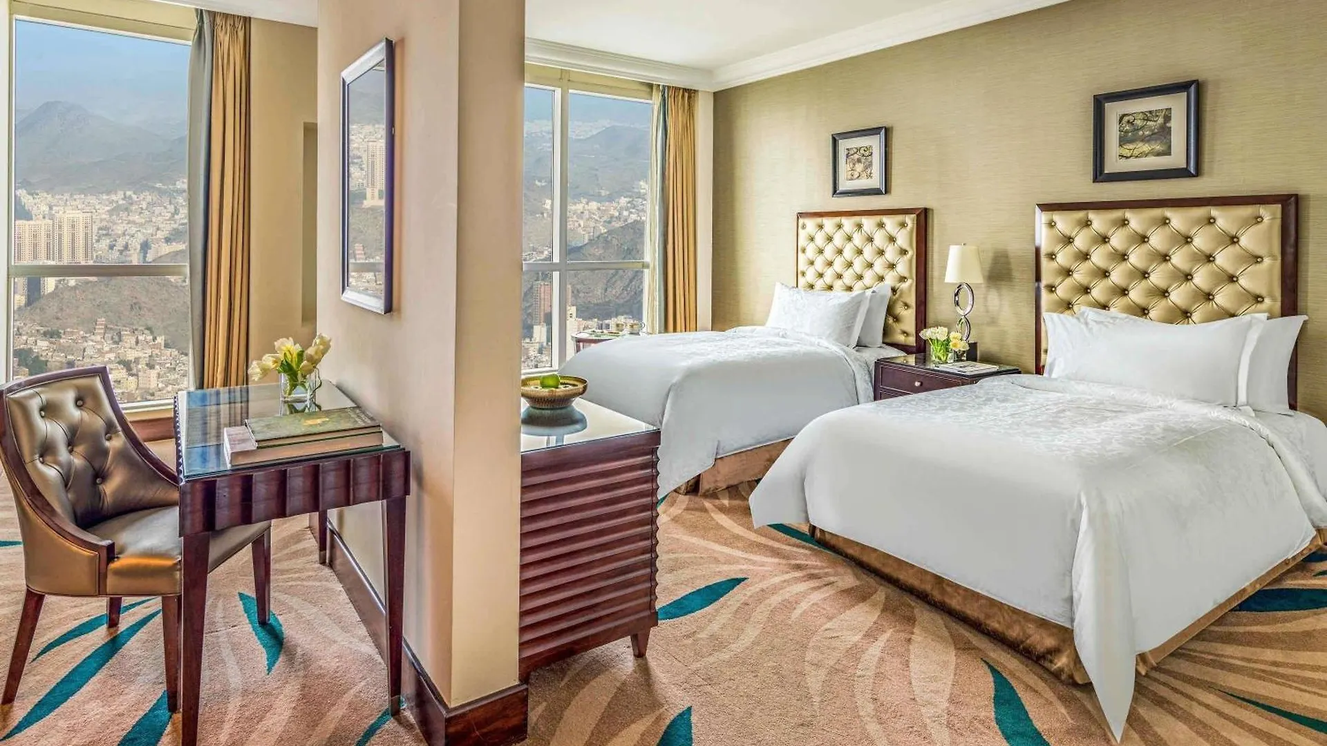 Makkah Clock Royal Tower, A Fairmont Hotel La Mecque